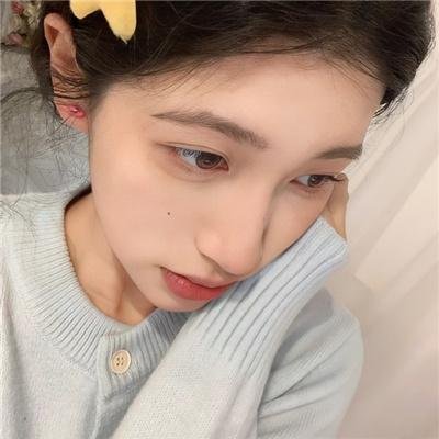 他的摩托车，她的岛